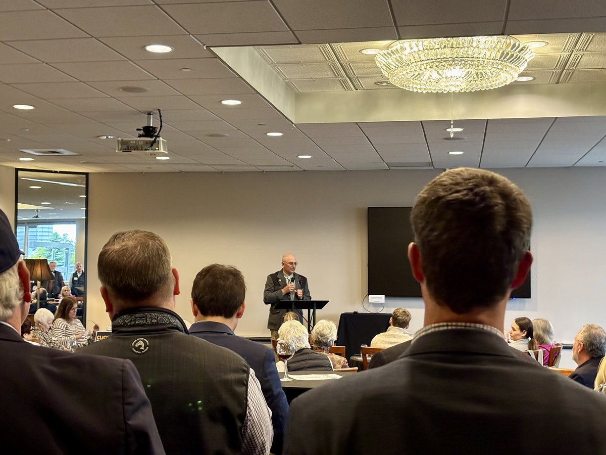 Great evening at the Petroleum Club! Big thanks to everyone who came out last night, and an extra shout-out to our co-sponsors for making it all happen. Let’s keep pushing — together we’ll put Alaska back to work and forge a stronger future!

#TeamClick #AlaskaStrong