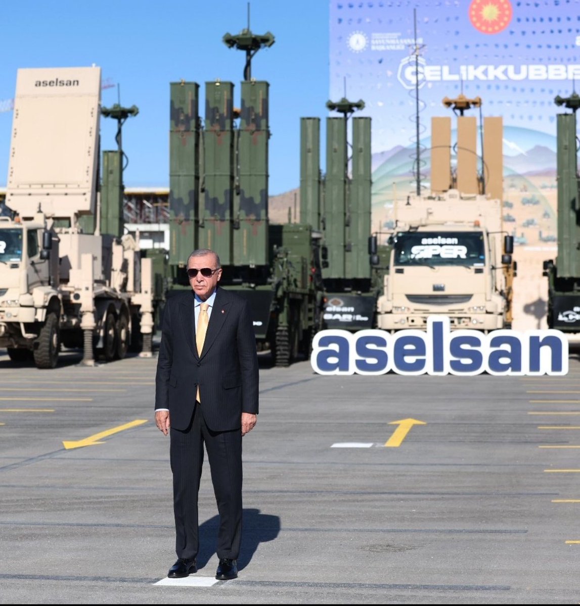 Cumhurbaşkanımız Sn <a href="/RTErdogan/">Recep Tayyip Erdoğan</a>:
"Masada olmakla menüde olmak arasındaki ince çizgiyi belirleyen unsur, hava savunma ve taarruz kabiliyetlerinizdir." 
Çelik Kubbe ülkemize hayırlı olsun
<a href="/abuyukgumus/">Ahmet Büyükgümüş</a> <a href="/ElgunSuleyman/">Suleyman Elgün 🇹🇷🌹</a> <a href="/milhamigunbegi/">M.İlhami GÜNBEGİ</a> <a href="/mehmetkusnet/">Mehmet Kuş 🇹🇷</a>
<a href="/Malikurt14/">Mehmet Ali KURT</a> <a href="/FIRATKORAN/">Fırat KÖRAN 🇹🇷</a> <a href="/tcbestepe/">T.C. Cumhurbaşkanlığı</a>