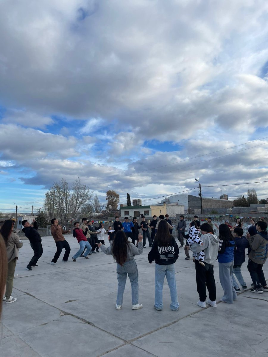 El pasado sábado 23/08, asistimos junto a otros proyectos de la materia a la Capilla del barrio Corradi, para celebrar el día de las infancias 😁💓 
Fue una experiencia hermosa, llena de juegos, diversión y alegría.