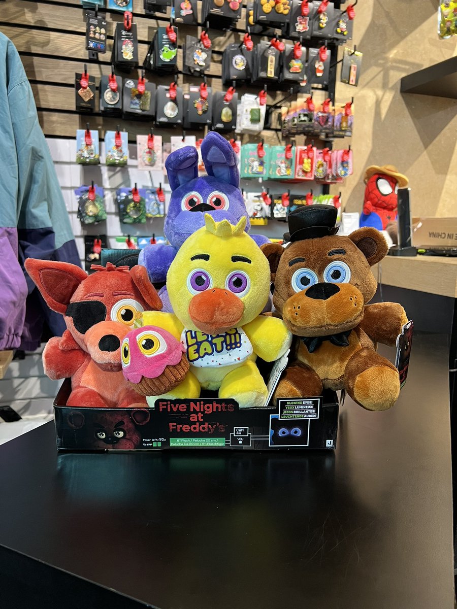nostalgicadam's tweet image. I found the NEW Five Nights at Freddy’s plush from @Jazwares at @BoxLunchGifts Full video on my Instagram, YouTube and TikTok. Here’s an online coupon for someone to use for whenever they go live on their website.
#fnaf #FiveNightsAtFreeddys @Aaron_Margolin