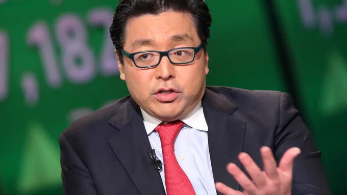 🔴COINDESK : "Tom Lee prevede Ethereum a 60.000 dollari e Bitcoin a 1 milione di dollari"