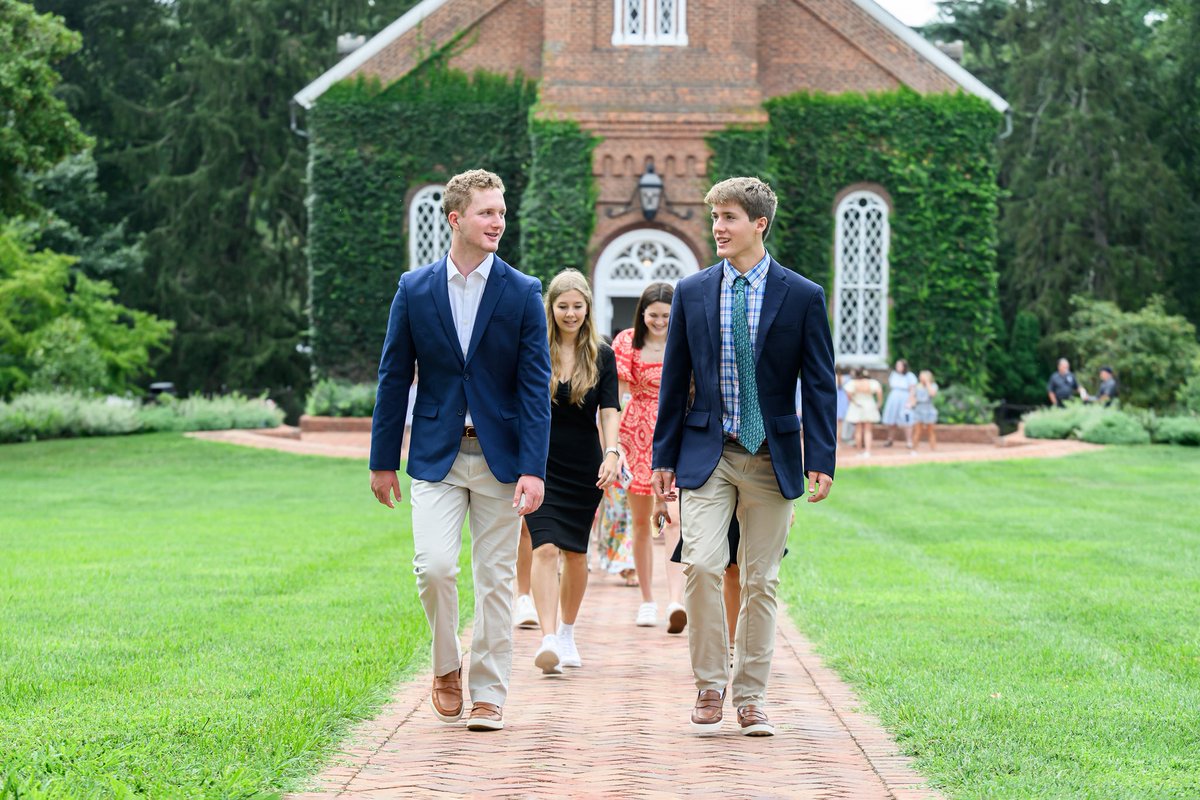 Washington and Lee University (@wlunews) on Twitter photo It’s the first Scene on Campus #SOC of the 2025-26 academic year! In this album, we celebrate the arrival of the Class of 2029 at W&L, showcasing all the move-in day excitement and fun orientation activities!
View album: columns.wlu.edu/soc/soc-08-27-… It’s the first Scene on Campus #SOC of the 2025-26 academic year! In this album, we celebrate the arrival of the Class of 2029 at W&L, showcasing all the move-in day excitement and fun orientation activities!
View album: columns.wlu.edu/soc/soc-08-27-…