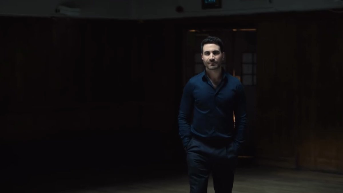 brett goldstein looks so good in all of you