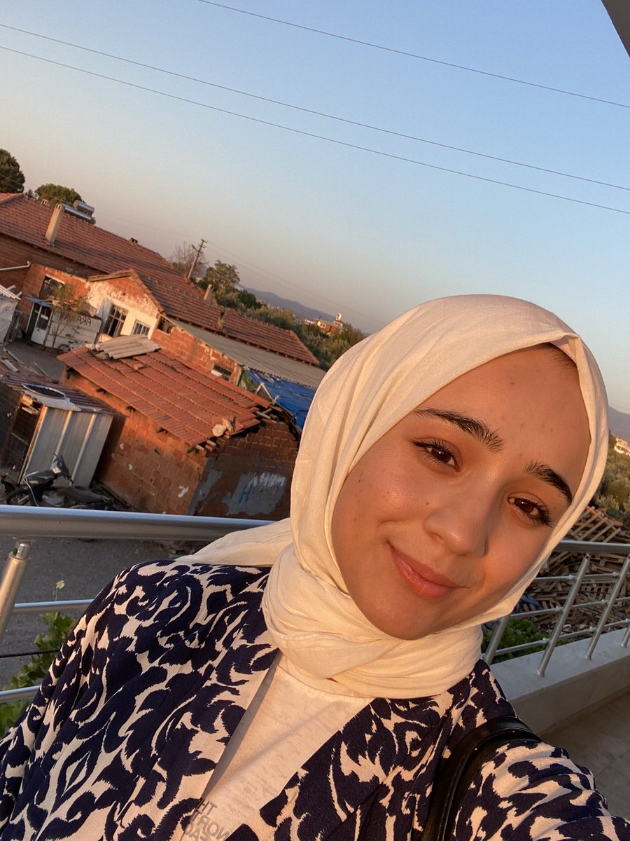 clkl_revan's tweet photo. Kızıl kahve gözler ardında hüzün doğar 🫀✨ https://t.co/4cjNBRVEoS