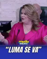 callatekarry212's tweet photo. El pnp a roto todos los récords
1er gobernador botao’ 
1ra gobernadora convicta 
1ra gobernadora payasa https://t.co/oIjQUVZBVn