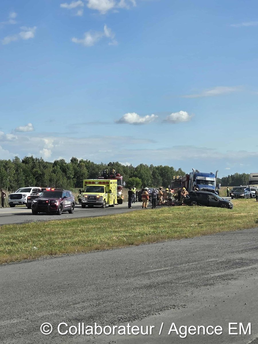Accident majeur sur l’A30 EST, vers le km 82 à Boucherville. Désincarcération nécessaire pour extraire plusieurs victimes. Blessures très graves. Fermeture de l’A30 pour enquête. <a href="/POMPIERSAPPAL/">APPAL</a>