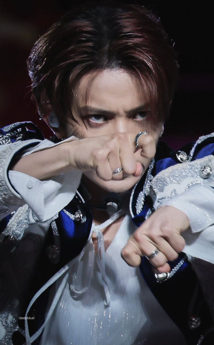 gril1hee's tweet image. The wildest shots of Heeseung