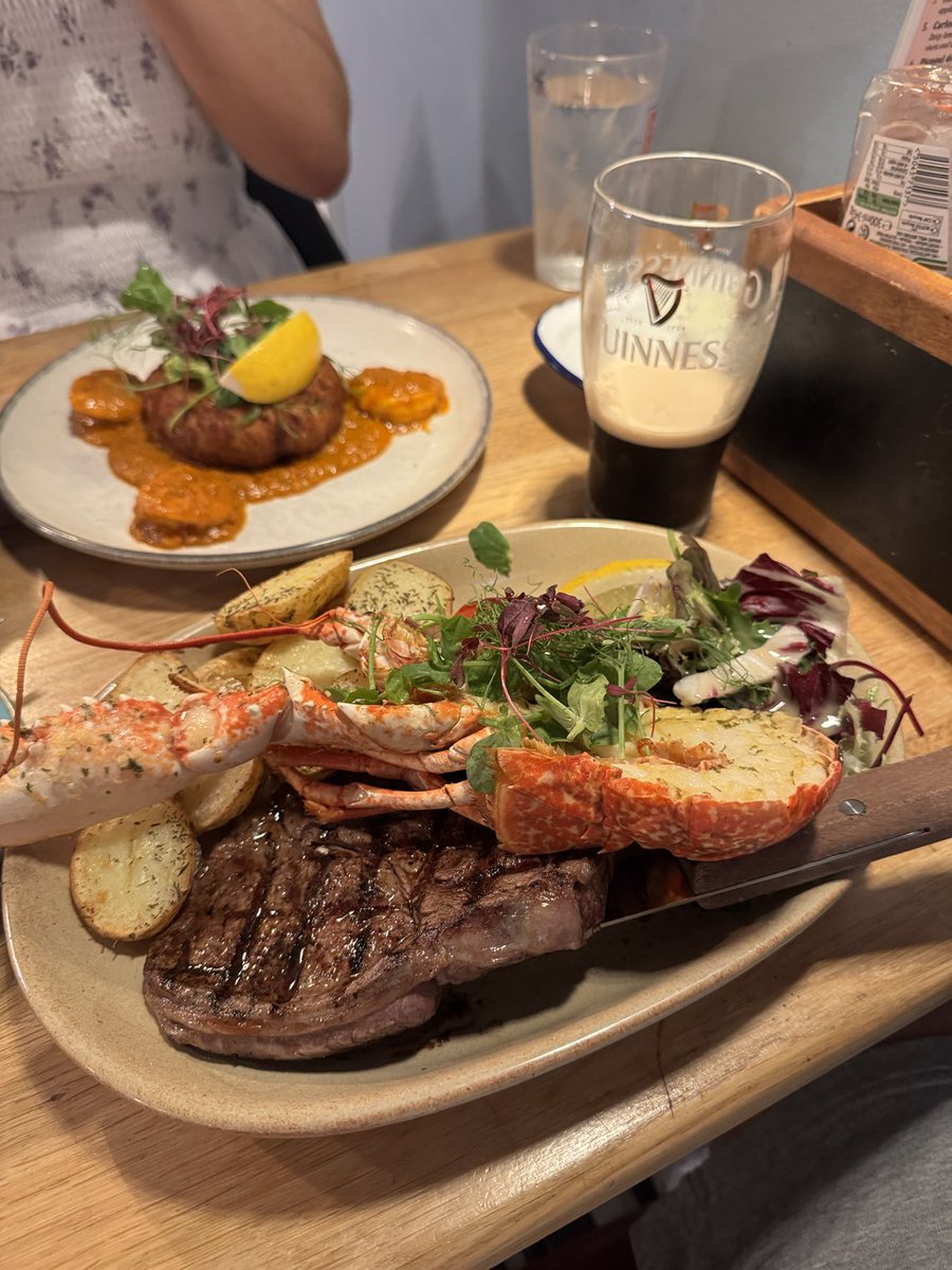 📍Billycan, Tenby, Wales