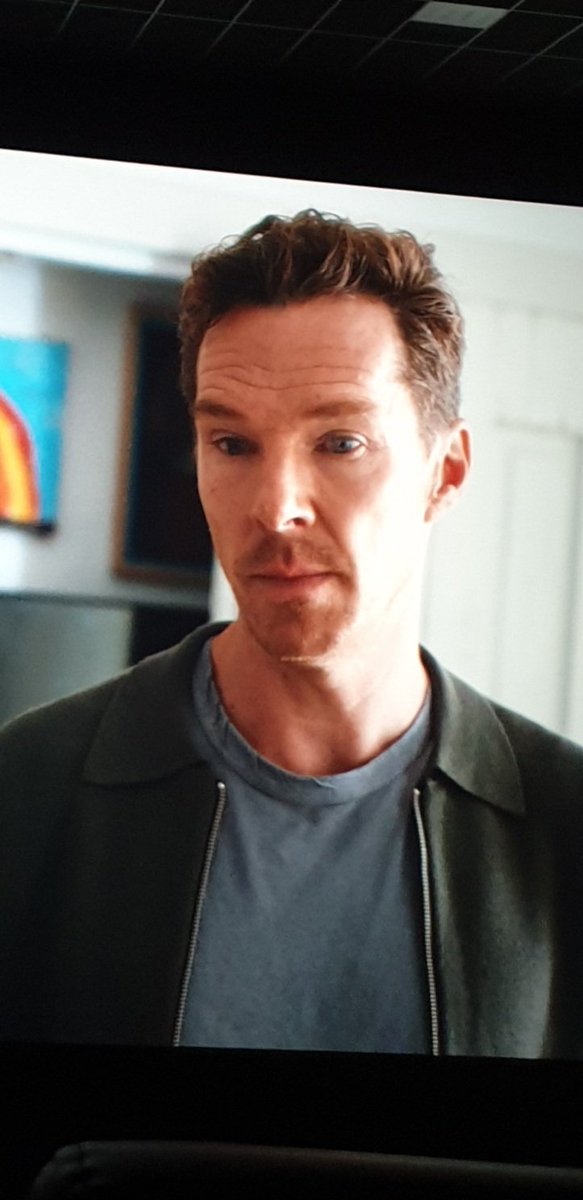 NatalisSherlock's tweet image. #TheRoses #BenedictCumberbatch 

Just back from cinema 😁😁😁

Gosh, he is good... 😅🔥
And he looks amazing! 😍
And is doing faces 🤣
And he&apos;s RUNNING! 😍💕😍

Oh, and the film is great too 😉😁🤣😁😉😂 (and so is Olivia!)

Don&apos;t miss THE ROSES !!!
🌹🌹🌹🌹🌹🌹🌹