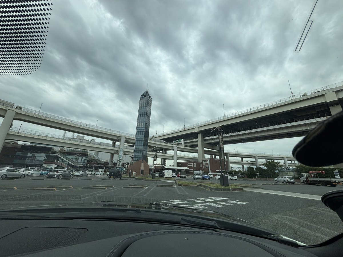 rnosango's tweet photo. 生産終了って事で乗りたくなってなぜか来てしまった笑
次なる進化！期待してます！ https://t.co/iu3Xwo5Iy2
