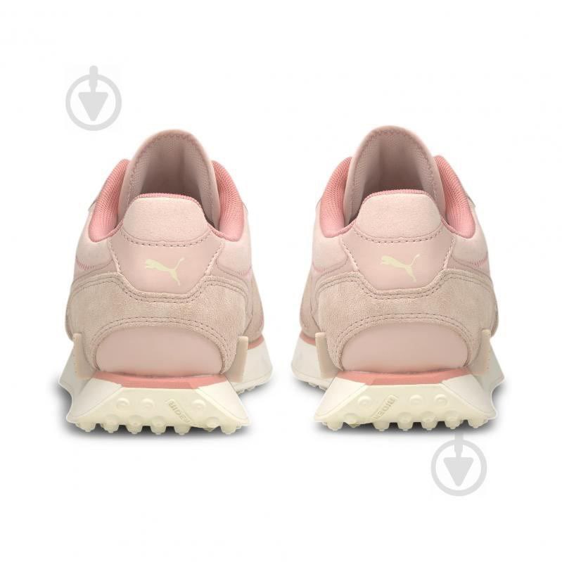 Laughing Shoe tweet media