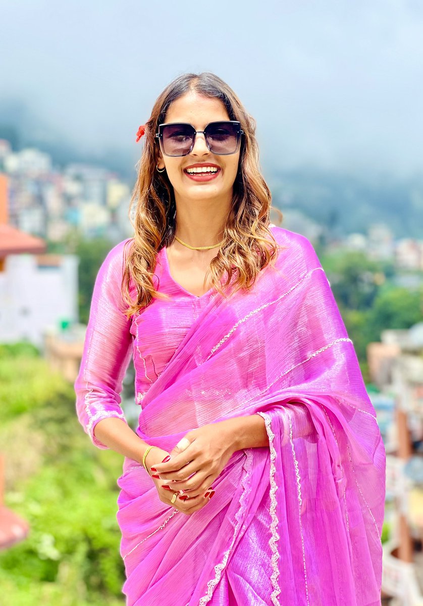नेपाली नारीको पहिचान, सारीमा एक नारी❤️🥰
#good morning ❤️