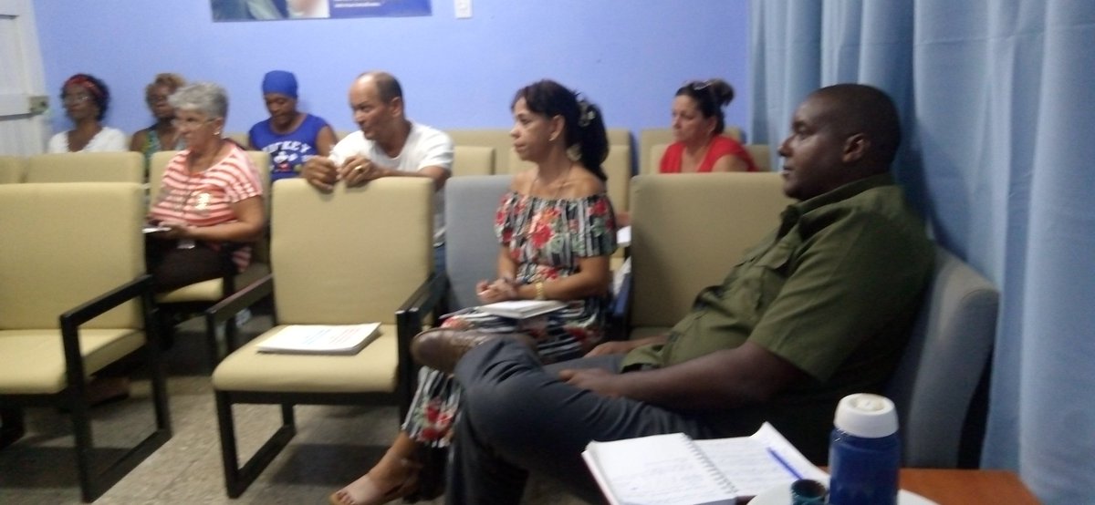 Miriam11473911's tweet image. Realiza el Departamento Independiente del vínculo con los Órganos Locales del #PoderPopular intercambio con cuadros, funcionarios y Presidentes de Consejos Populares de Artemisa. #ArtemisaJuntosSomosMás