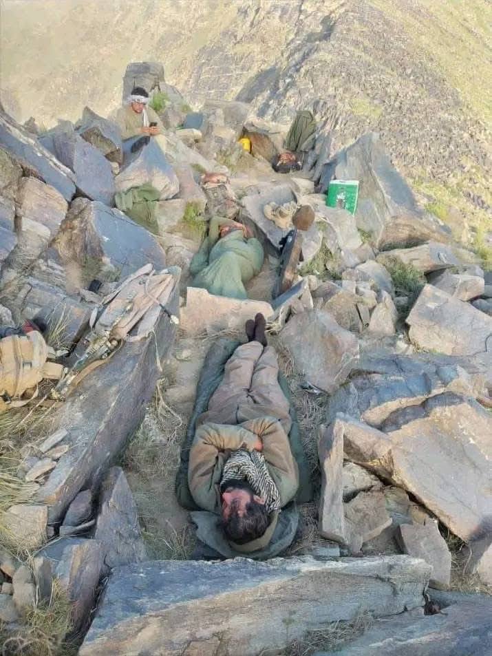 بر خیز که بیداد جهان را بشکنیم،
زنجیر ستم بر سر طوفان افکنیم.

هر قطره‌ی خون شهیدان این زمین،
گردونِ سیه را به سپیده بر زنیم.

ما وارث فریاد دلیران رهیم،
با نام عدالت، علم عشق افراشتیم.

از سنگر آزادگی آید نغمه‌ای،
کز هیبت آن ظلم و جفا را بشکنیم.

خورشید رهایی ز دل شب می‌دمد،
تا