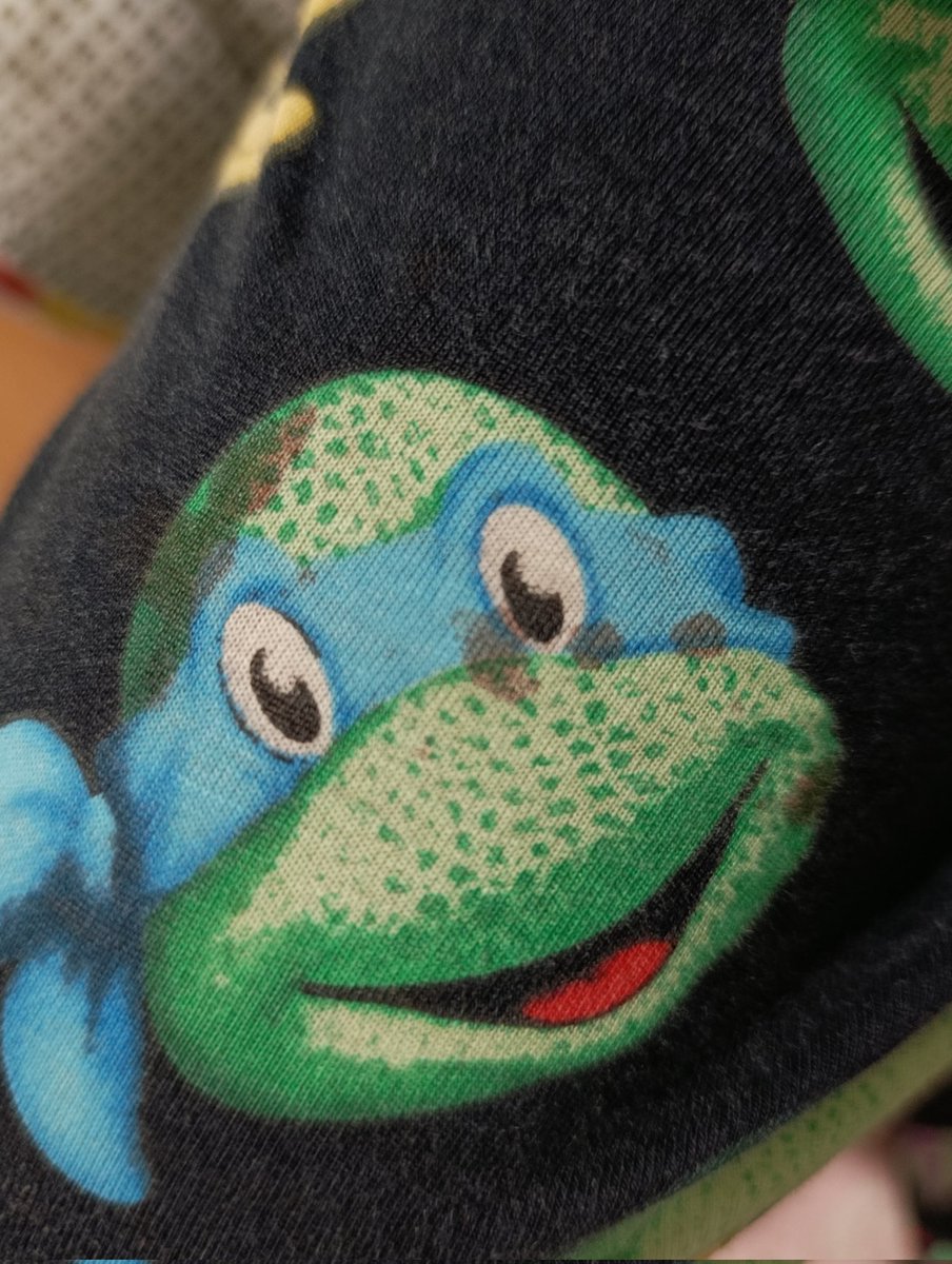 Este es mi pijama y no me había dado cuenta de q estaba todo ensangrentado LOL