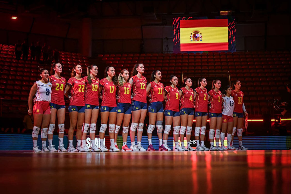 Enhorabuena Equipo! 
Primera victoria en un mundial de #voleibol 
Mucho trabajo detrás y un grupo comprometido con el proyecto, con el equipo y con su crecimiento personal.
Ahora tocar seguir siendo ambiciosos. 
Jugadoras y staff, todo lo mejor para lo que viene! 
<a href="/RFEVB/">RFEVB</a>