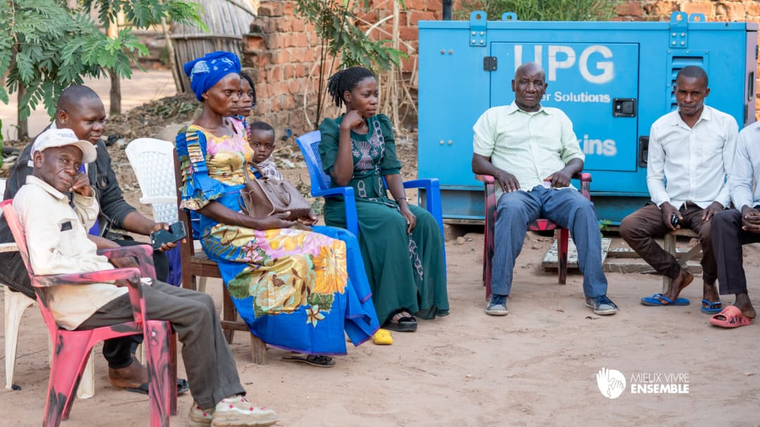#RDC#Nyunzu 27.08.25: Sensibilisation à la lutte contre les discours de haine ds le cadre d la campagne #MieuxVivreEnsemble. Une descente porte-à-porte a renforcé le message de paix et de tolerance  60 part. (45 femmes) issues d communautés Twa, Balubakat, Bena Lengwe &amp; Batungwa.
