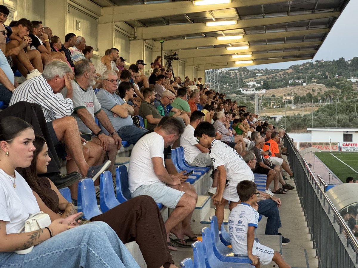 CD_Alhaurino's tweet photo. 90´| - FINAL DEL PARTIDO | 💙

0️⃣ - CD Alhaurino
0️⃣ - CD Málaga 1903

💙Gracias a todos, nos volvemos a ver el sábado 30 de agosto a las 11:00 de la mañana. ¡Vamos!💙 https://t.co/SUVAPsdWPf