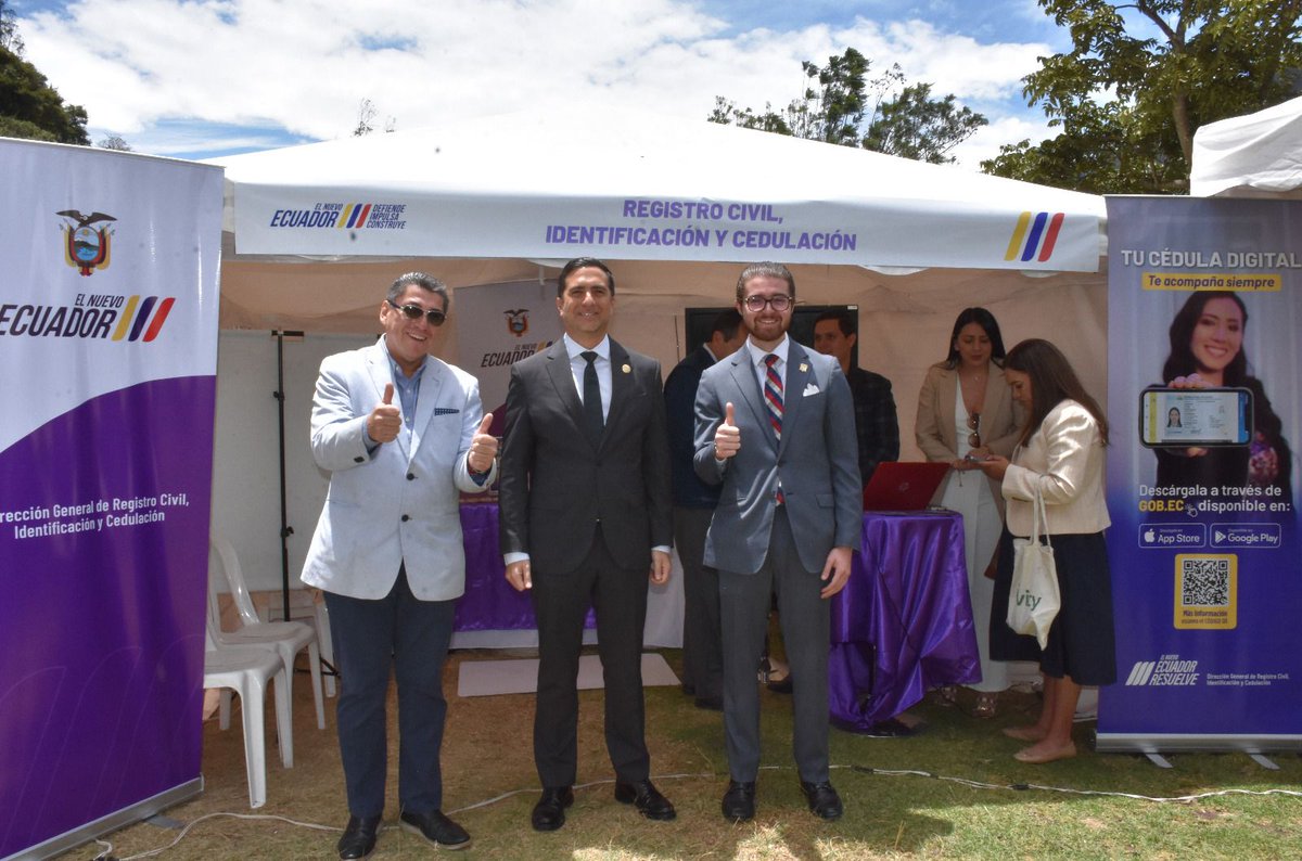 Registro Civil Zona 9 (@rcivil_zona9) on Twitter photo Luigi García, Coordinador Zonal 9 de <a href="/RegistroCivilec/">Registro Civil Ecuador 🇪🇨</a>, participó en los #100DíasDeLaVice junto a <a href="/mjpintoec/">María José Pinto 🇪🇨 Ecuador</a>.
Se destacó la articulación con la empresa privada para impulsar acciones sociales en beneficio de la ciudadanía. 🇪🇨
#ElNuevoEcuadorImpulsa Luigi García, Coordinador Zonal 9 de <a href="/RegistroCivilec/">Registro Civil Ecuador 🇪🇨</a>, participó en los #100DíasDeLaVice junto a <a href="/mjpintoec/">María José Pinto 🇪🇨 Ecuador</a>.
Se destacó la articulación con la empresa privada para impulsar acciones sociales en beneficio de la ciudadanía. 🇪🇨
#ElNuevoEcuadorImpulsa