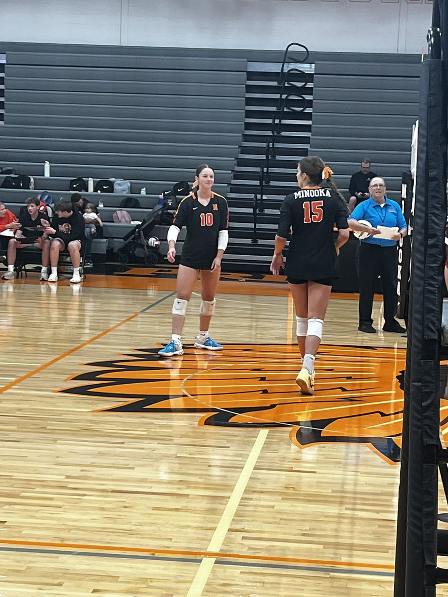HaleyBarnes2028's tweet photo. Great Team Win at all levels for Minooka Volleyball yesterday. We won at the JV level 2-0 against a tough Bradley Bourbonnais team! Let’s keep it rolling next week against JCA! @MinookaSports @CoachKeers https://t.co/UZteiehz4o