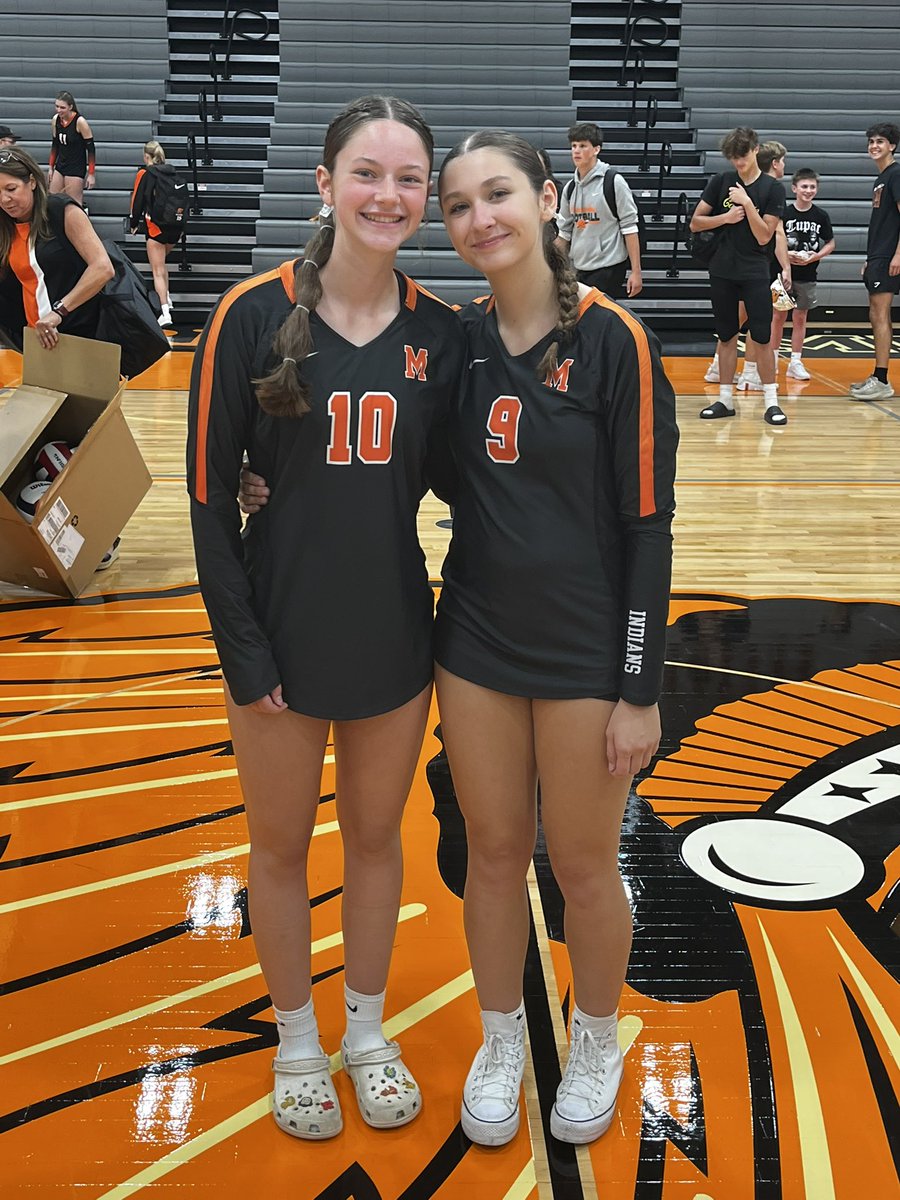 HaleyBarnes2028's tweet photo. Great Team Win at all levels for Minooka Volleyball yesterday. We won at the JV level 2-0 against a tough Bradley Bourbonnais team! Let’s keep it rolling next week against JCA! @MinookaSports @CoachKeers https://t.co/UZteiehz4o