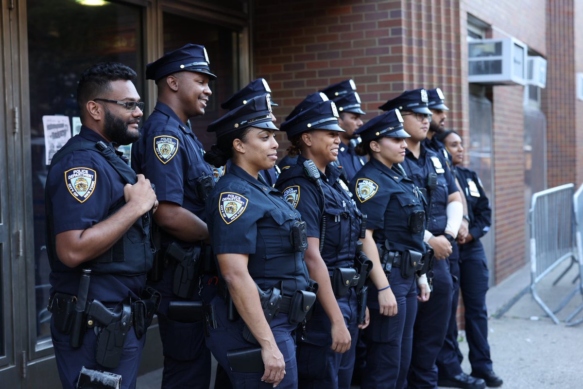 We would like to extend a warm housing welcome to our newest Police Officers! We look forward to experiencing your hard work and commitment to protecting our Harlem residents!