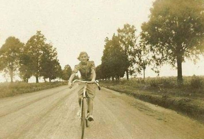 Avenida Indianópolis no ano de 1937 nessa época Avenida Aracy. #SPFotos