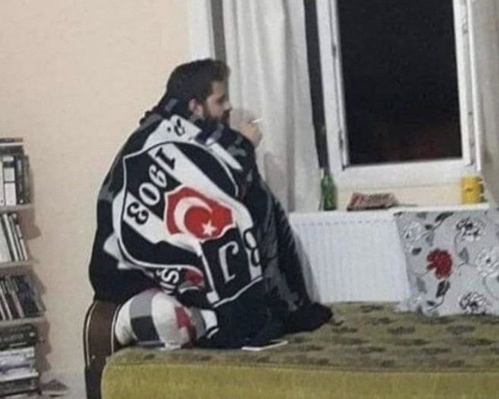 neden diye bagıra cagıra ortalıgı yıkmamız gereken konularda biz