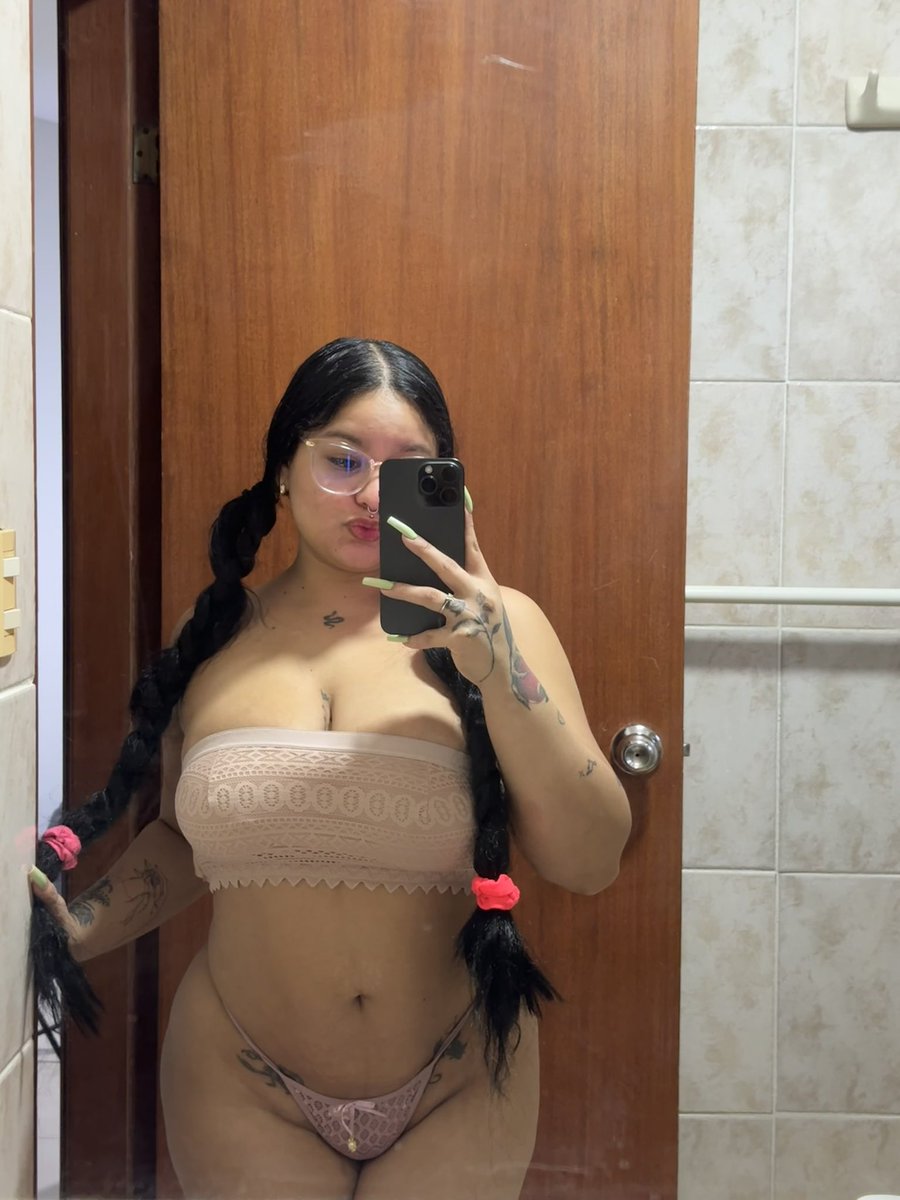 fans.ly/Lilytaa_ 💙