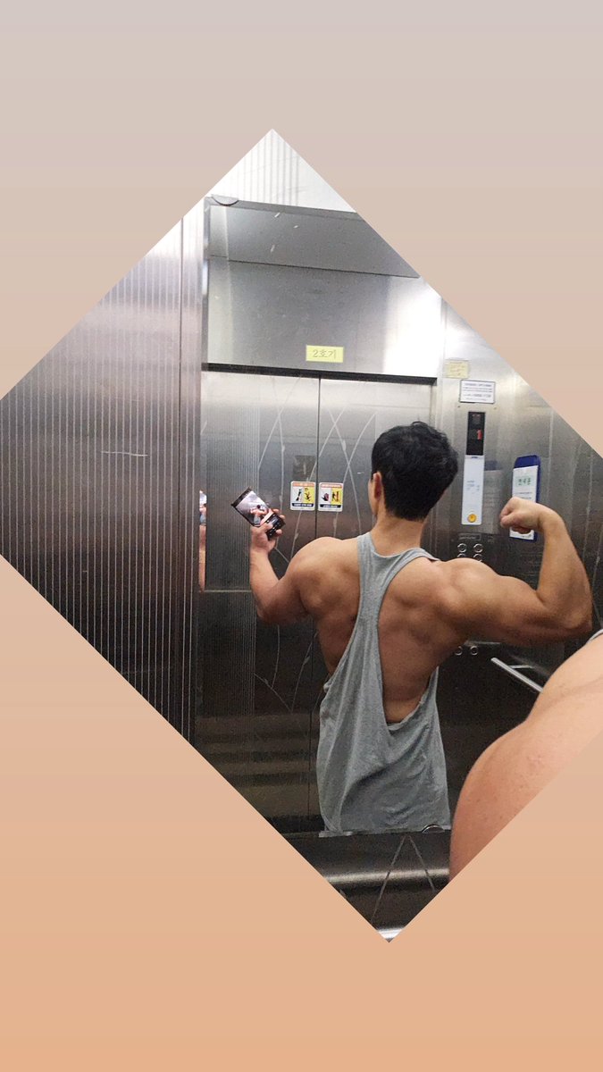 새벽운동 끝
#오운완 #ㅇㅇㅇ #운동하는직장인 #근빵