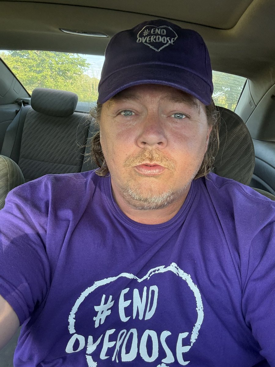 AtchSean's tweet image. #EndOverdose