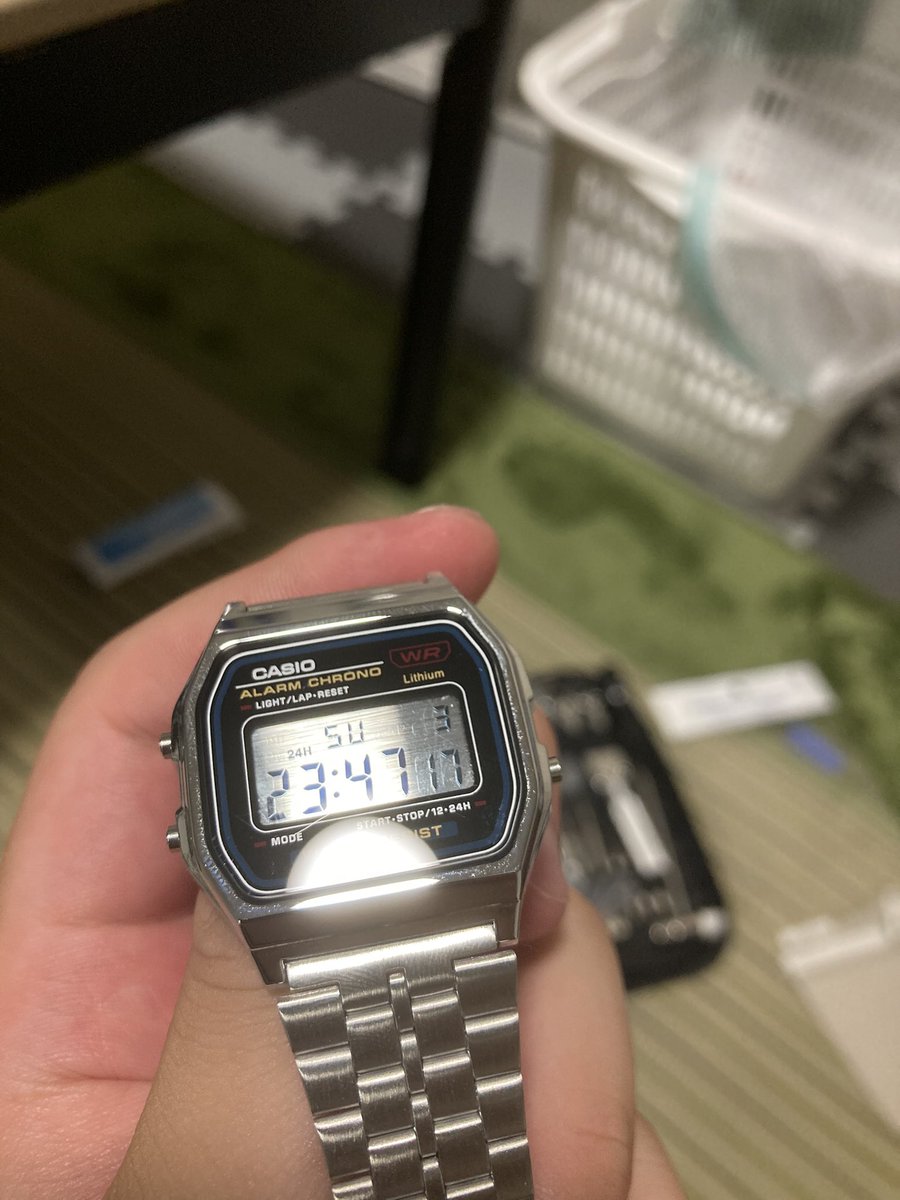 be_ke's tweet photo. お久しぶりです
最近は全くレゴさわれてないけども、趣味としてcasioのデジタル腕時計のカスタムとかやってます
カラーフィルム仕込んだり、金属板とか鏡仕込んだり、楽しい https://t.co/pxjQF9TSC4