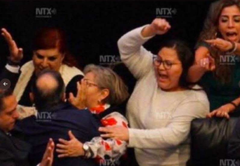 <a href="/AlexBaks82/">Alex Baqueiro</a> Tu, naciste ayer;  o tienes memoria selectiva ?.......