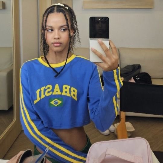 clara ☆ VAI VER O BTS tweet media