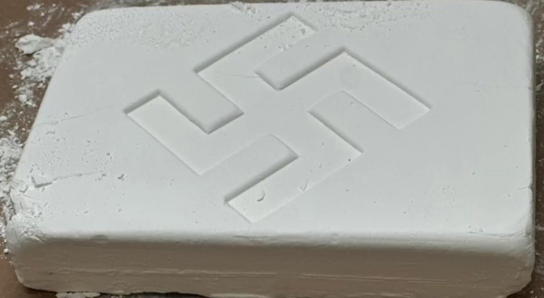 submundodocrime's tweet image. Vários escritórios da DEA espalhados pelos Estados Unidos estão fazendo uma ofensiva contra o Cartel de Sinaloa no país.
Já são várias apreensões de drogas e dinheiro, além de prisões de operadores logísticos.
Para quem quiser acompanhar mais ações; #SinaloaCrackdown2025