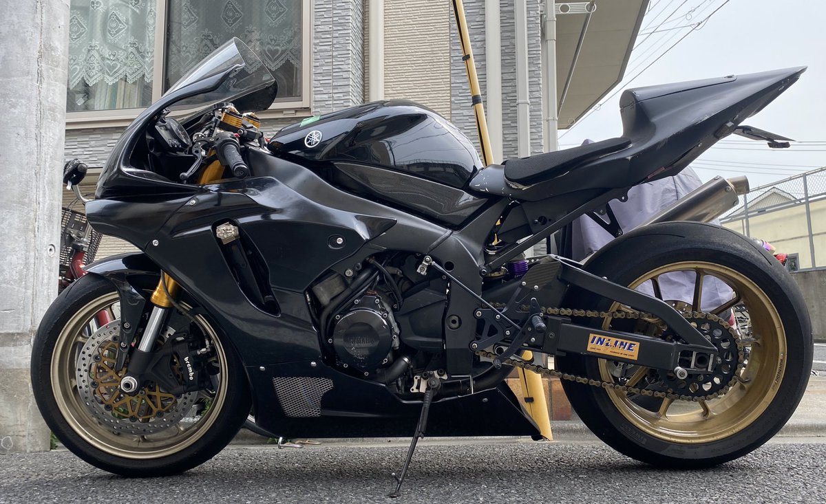 #とにかくYZFを貼ろう
壊す2日前の画像です🥲
ゆっくり直してます