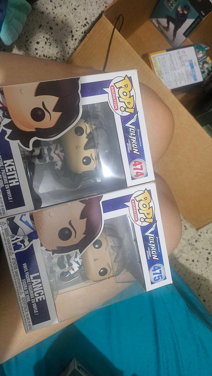 Forgot i had these and the whole voltron collection! <3 should i make them kiss?