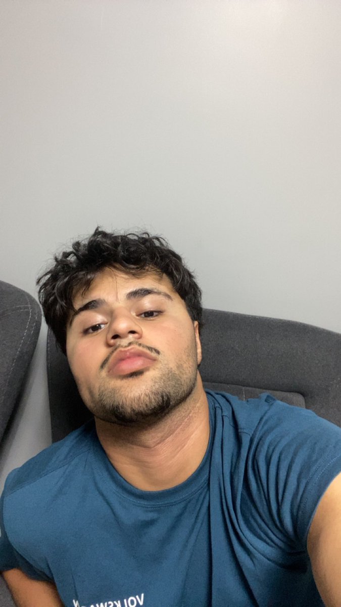 bayıkkende ayık bakar gözlerim .