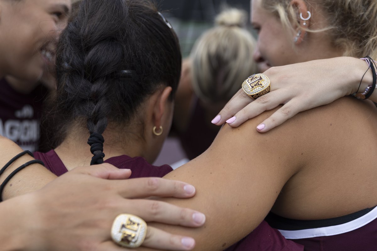 AggieWTEN's tweet photo. 4-peat has a nice RING to it 💍✨

➡️ 4-peat SEC Regular Season Champs
➡️ National Runners Up

#GigEm // #AggieWT https://t.co/GD3sMY49Qd