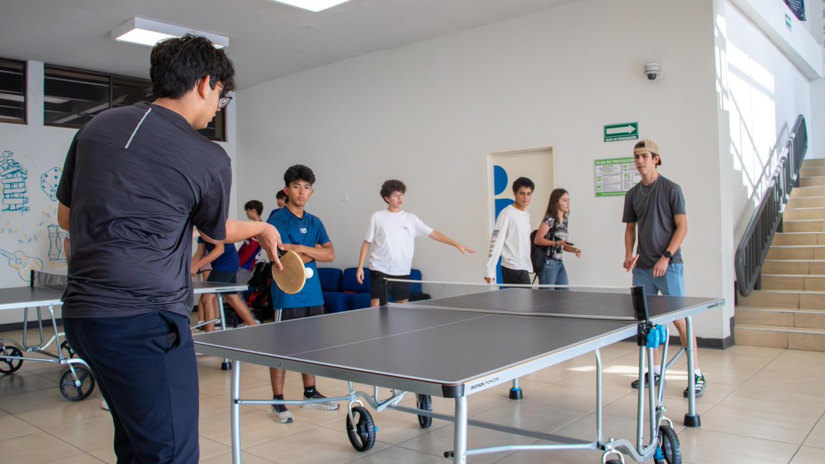 TECcampusSAL's tweet image. 🏓✨ En el Tec Campus Saltillo también vibramos con la emoción del tenis de mesa.
Nuestro torneo de ping pong reunió talento, energía y mucha pasión en la mesa. 💪🔥

#OrgulloBorrego #VidaEnElCampus