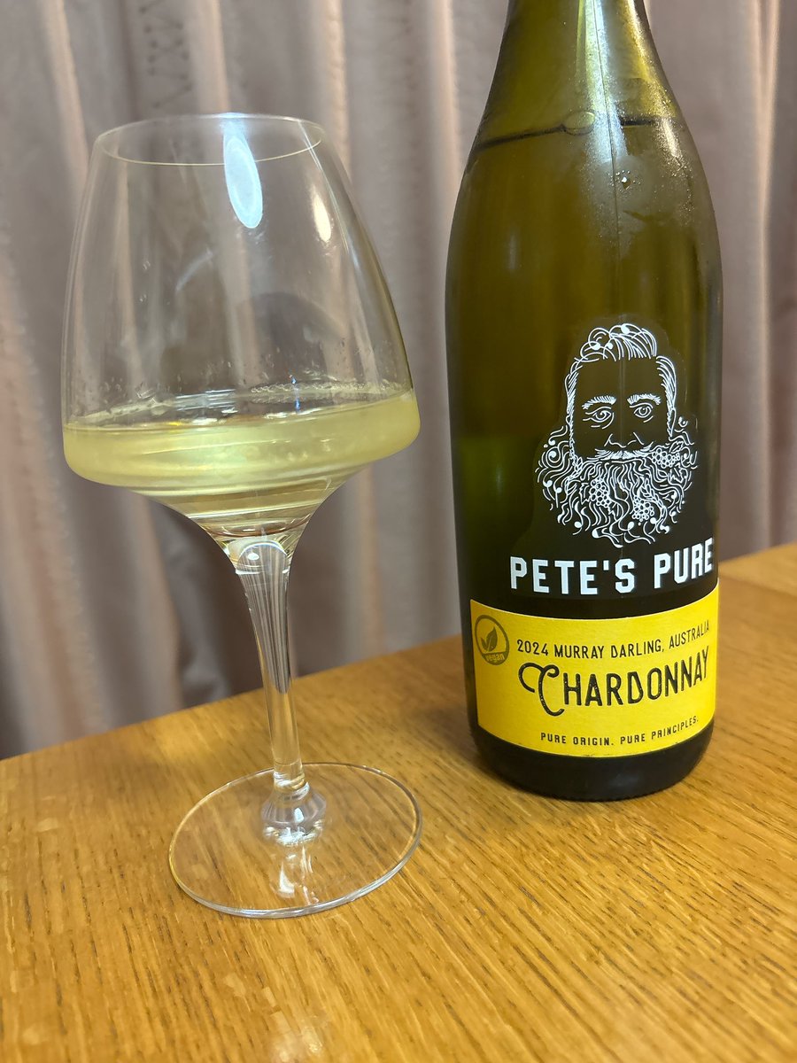 kouwein's tweet photo. マレーダーリン　シャルドネ　2024
オーストラリア🇦🇺

柑橘系、メロンの香り
酸味も心地よい
アフターにほろ苦手さもあり、美味しい白ワインです。 https://t.co/5b2mhSOqnd