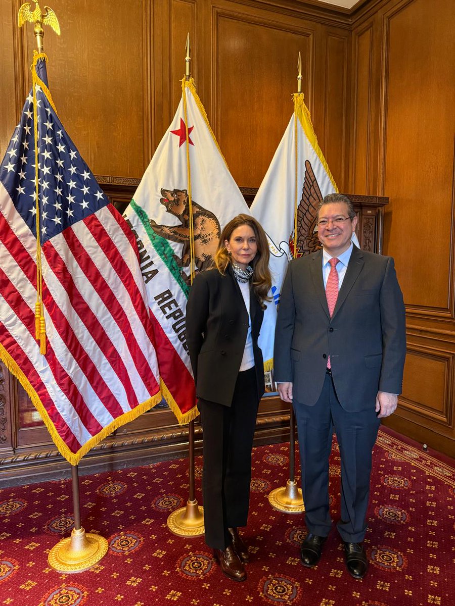Today I had the pleasure of meeting with Penny Coulter, Chief of Protocol for the City and County of San Francisco.  Thank you for the warm welcome <a href="/sfgov/">City of San Francisco</a>.  I look forward to working together to strengthen the relationship between Mexico and San Francisco. <a href="/ConsulmexSFO/">Consulado Mexico SF</a>
