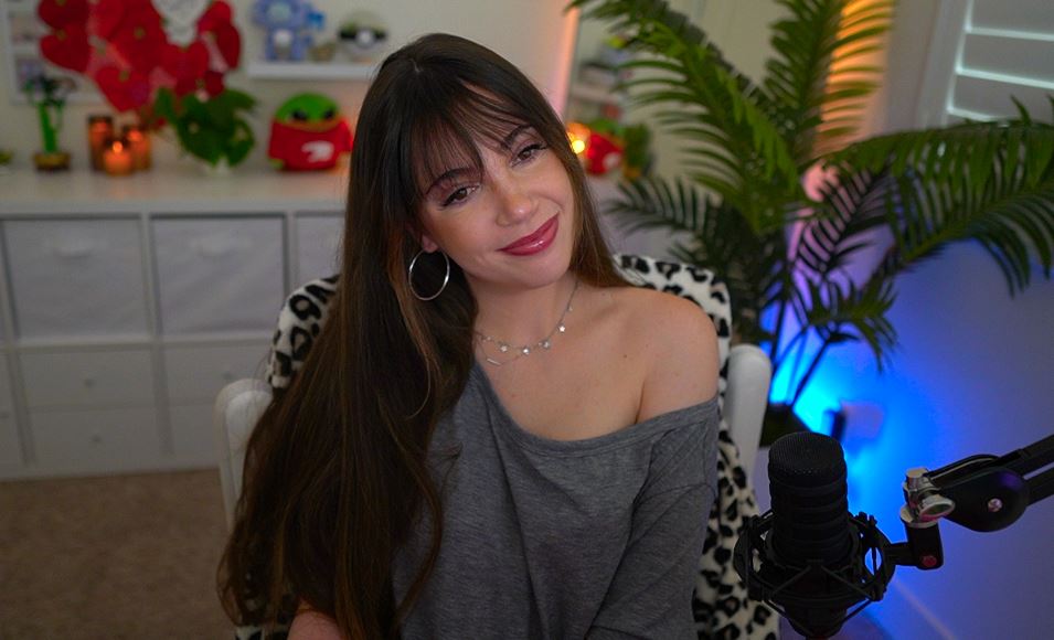 back with my setup (✿˘︶˘✿)