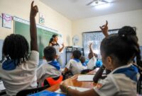 El próximo lunes 1ro. de septiembre, más de 1 530 000 estudiantes de los diferentes niveles de enseñanza de la educación general comenzarán el curso escolar 2025-2026, informó Naima Trujillo Barreto, ministra de Educación, en conferencia de prensa.