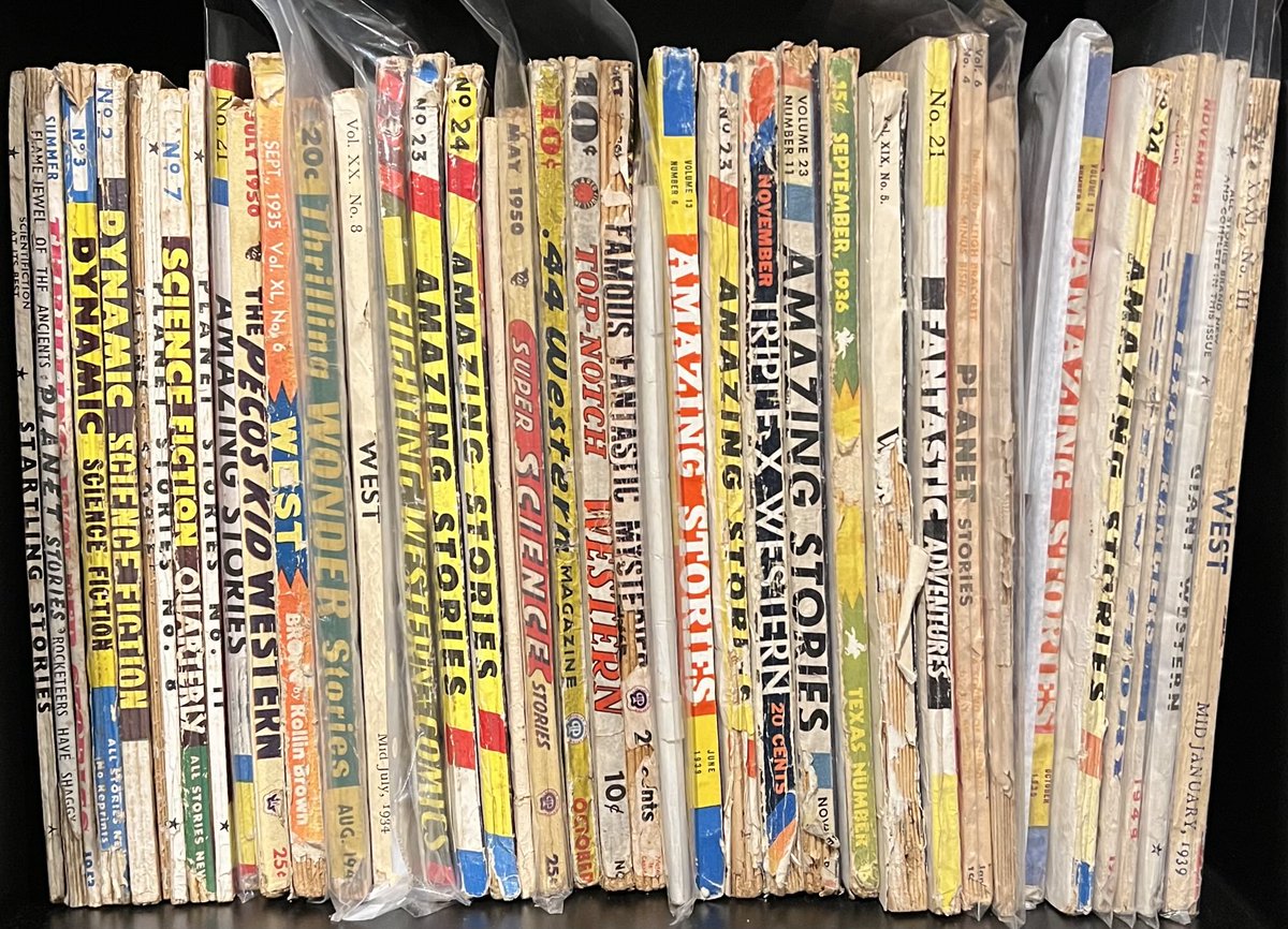 StuartKells's tweet photo. Pulp magazines shelfie #AmazingStories #SuperScience https://t.co/Dilx2XiCeT