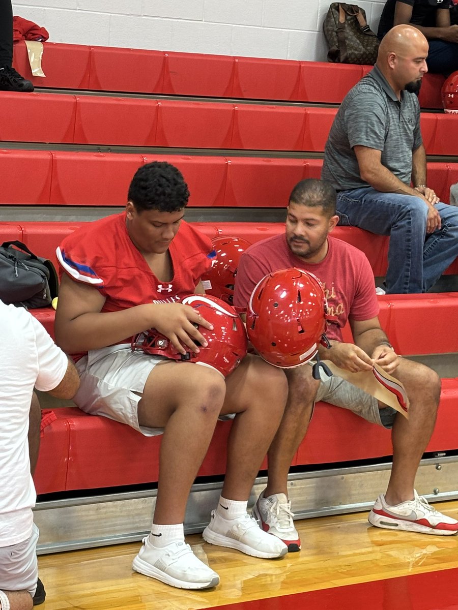 DHS Viking Football (@dullesfootball) on Twitter photo Great time at Decals with Dads this evening
#RaiseTheStandard Great time at Decals with Dads this evening
#RaiseTheStandard