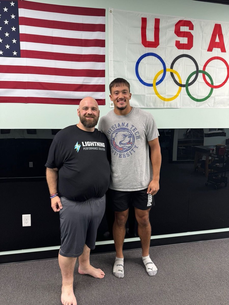 Lightning Performance KC tweet media