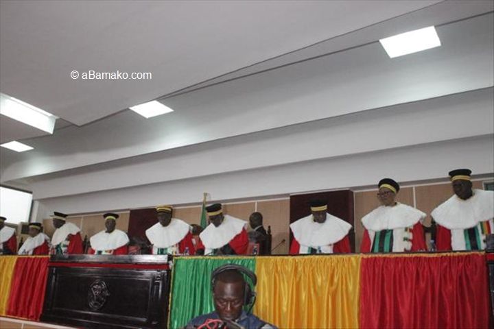 Dissolution des partis : On écoute la Cour constitutionnelle...news.abamako.com/h/301883.html