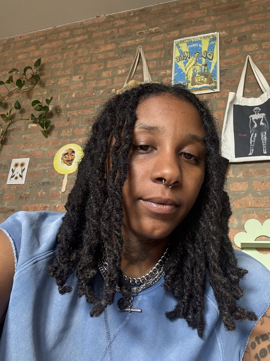 navi 🧃 (@kanaviye1) on Twitter photo 