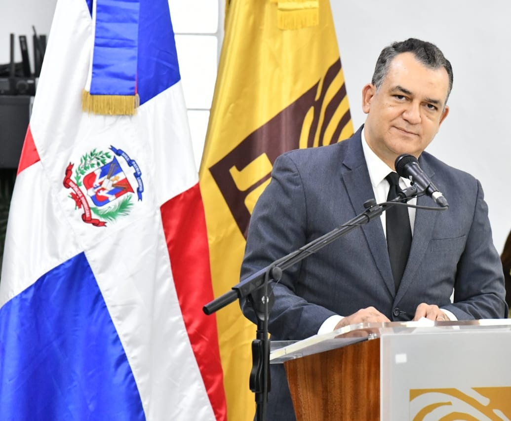 JCE (@juntacentral) on Twitter photo <a href="/RomnJquez/">Román Andrés Jáquez Liranzo</a> <a href="/samirchamiisa/">Samir Chami Isa</a> <a href="/hiraydamarcelle/">Hirayda Fernández Guzmán</a> <a href="/PeriodicoHoy/">Periódico Hoy</a> <a href="/ElCaribeRD/">El Caribe</a> <a href="/acentodiario/">acento.com.do</a> <a href="/DiarioLibre/">Diario Libre</a> <a href="/elnuevodiariord/">El Nuevo Diario</a> Durante sus palabras, el #PdteJCE, <a href="/RomnJquez/">Román Andrés Jáquez Liranzo</a>, señala que este proceso implica la selección de 1,476 personas para integrar las #JuntasElectorales locales, a las que se suman 207 personas para las 23 Oficinas de Coordinación de Logística Electoral en el Exterior (OCLEE's). En <a href="/RomnJquez/">Román Andrés Jáquez Liranzo</a> <a href="/samirchamiisa/">Samir Chami Isa</a> <a href="/hiraydamarcelle/">Hirayda Fernández Guzmán</a> <a href="/PeriodicoHoy/">Periódico Hoy</a> <a href="/ElCaribeRD/">El Caribe</a> <a href="/acentodiario/">acento.com.do</a> <a href="/DiarioLibre/">Diario Libre</a> <a href="/elnuevodiariord/">El Nuevo Diario</a> Durante sus palabras, el #PdteJCE, <a href="/RomnJquez/">Román Andrés Jáquez Liranzo</a>, señala que este proceso implica la selección de 1,476 personas para integrar las #JuntasElectorales locales, a las que se suman 207 personas para las 23 Oficinas de Coordinación de Logística Electoral en el Exterior (OCLEE's). En